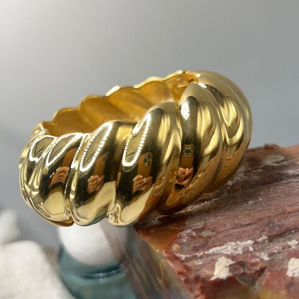 Polished Gold Twist Bangle Hinged Bracelet Kennet… - image 2